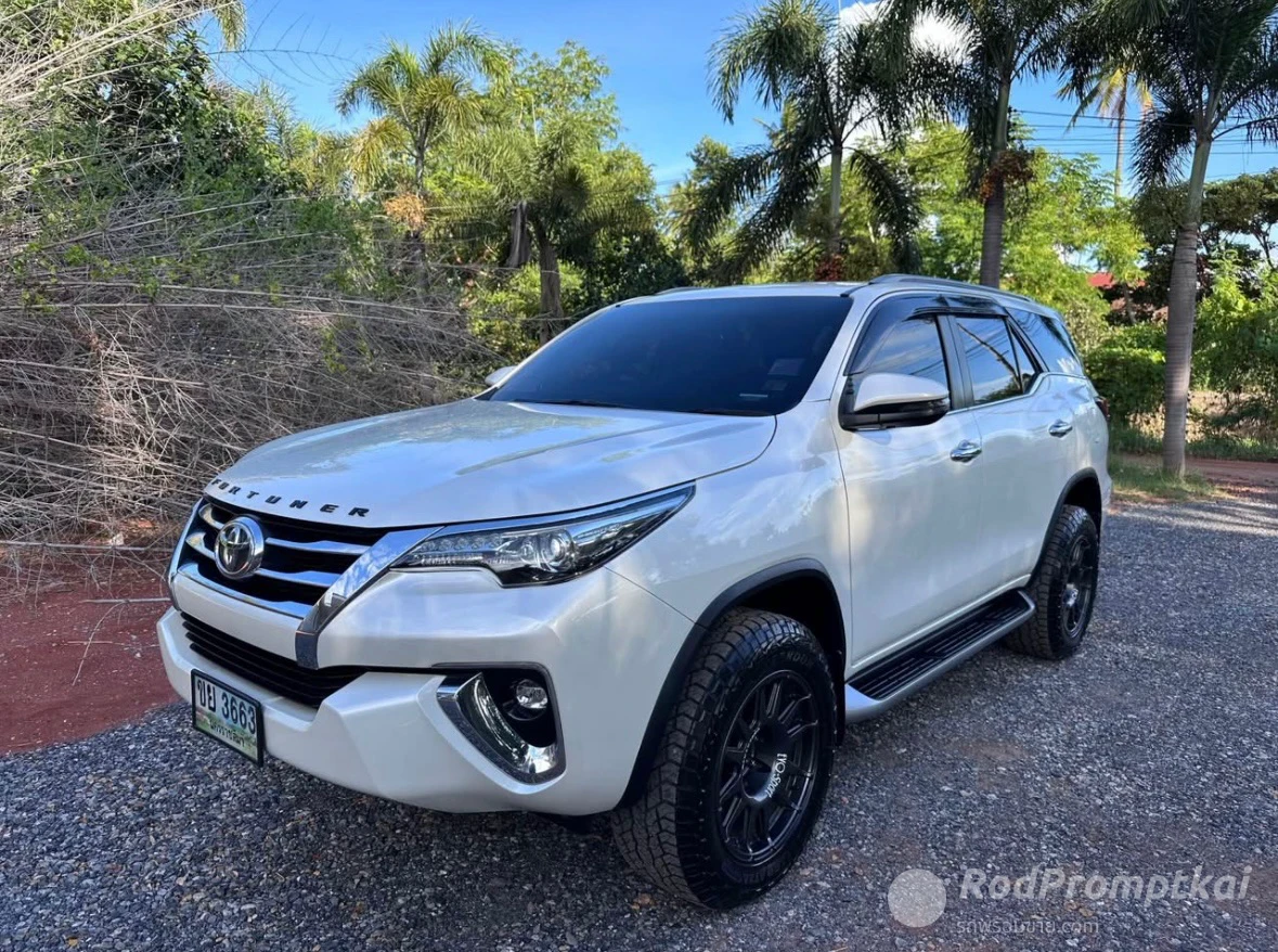 TOYOTA FORTUNER