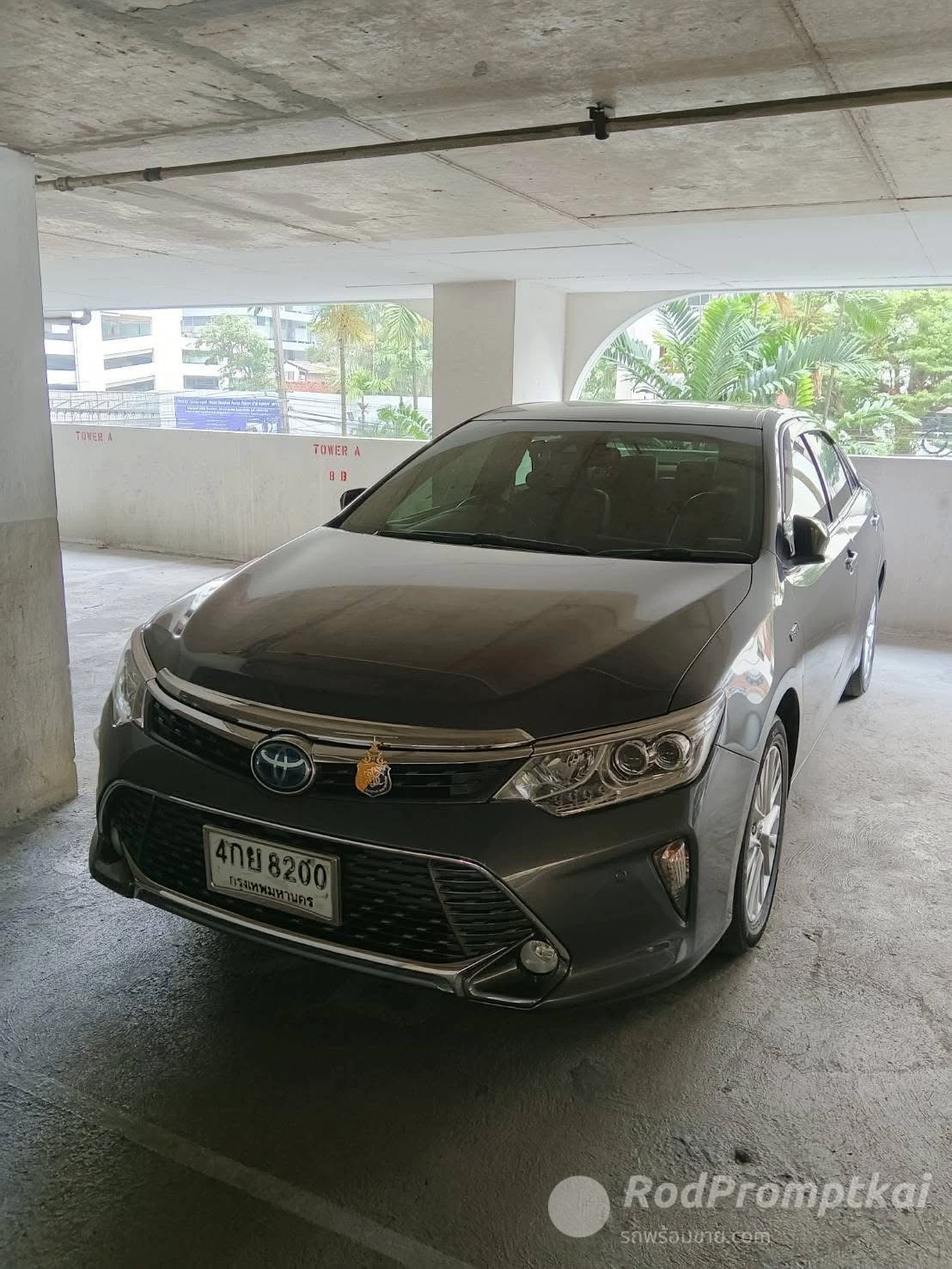 TOYOTA CAMRY