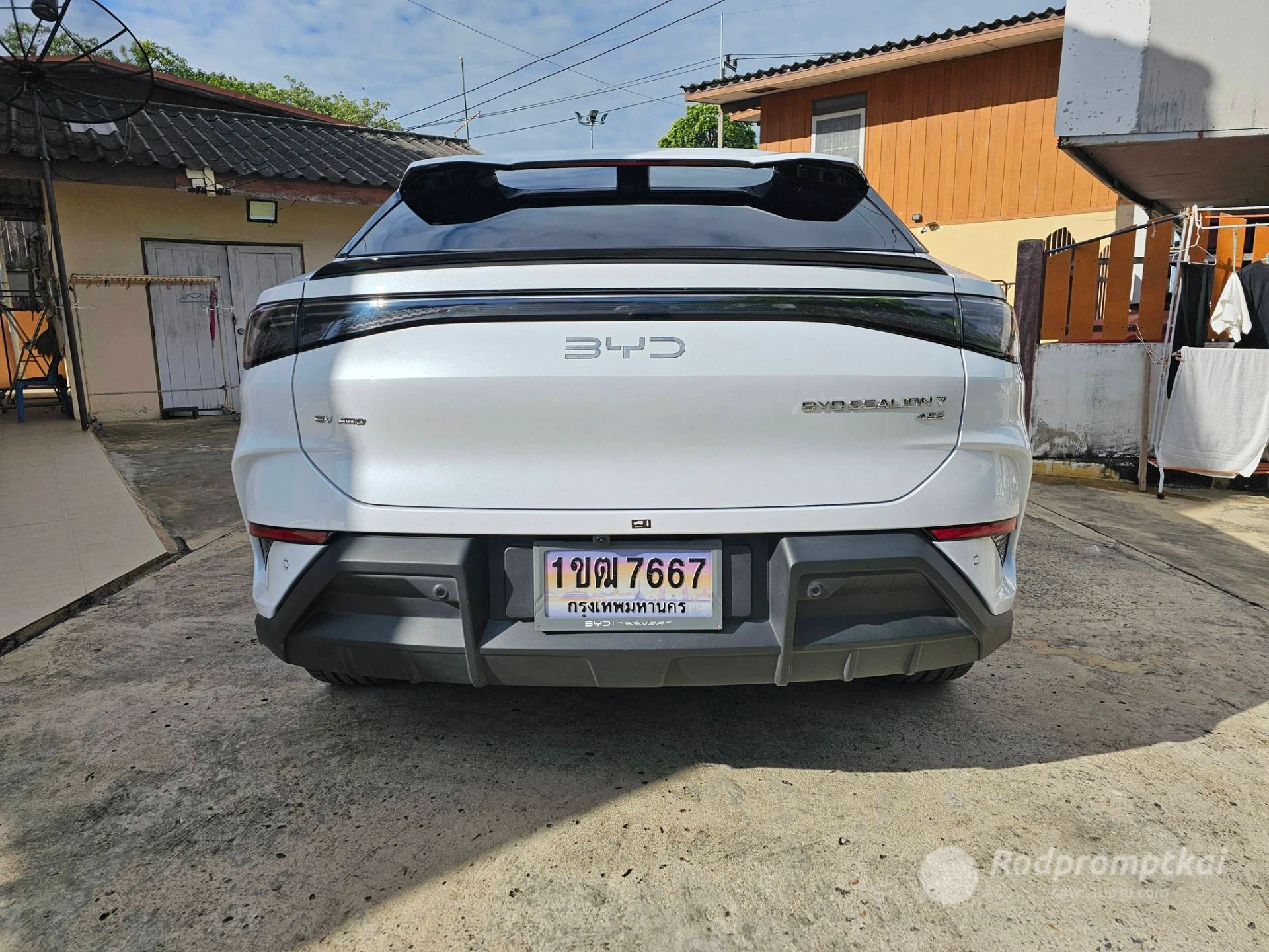 BYD Sealion 7