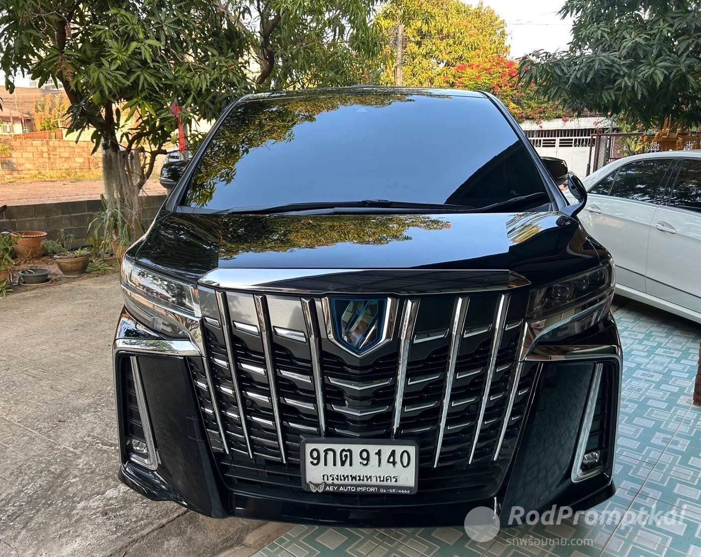 TOYOTA ALPAHRD 2.5 SRC PACKAGE Top Hybrid  รถครอบครัว พรีเมี่ยม เจ้าของขายเอง