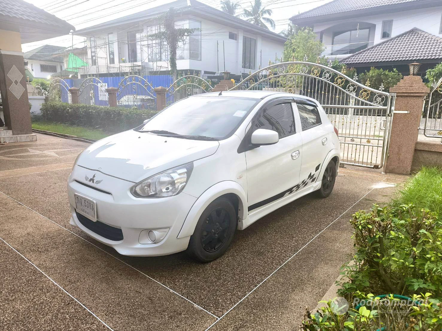 MITSUBISHI