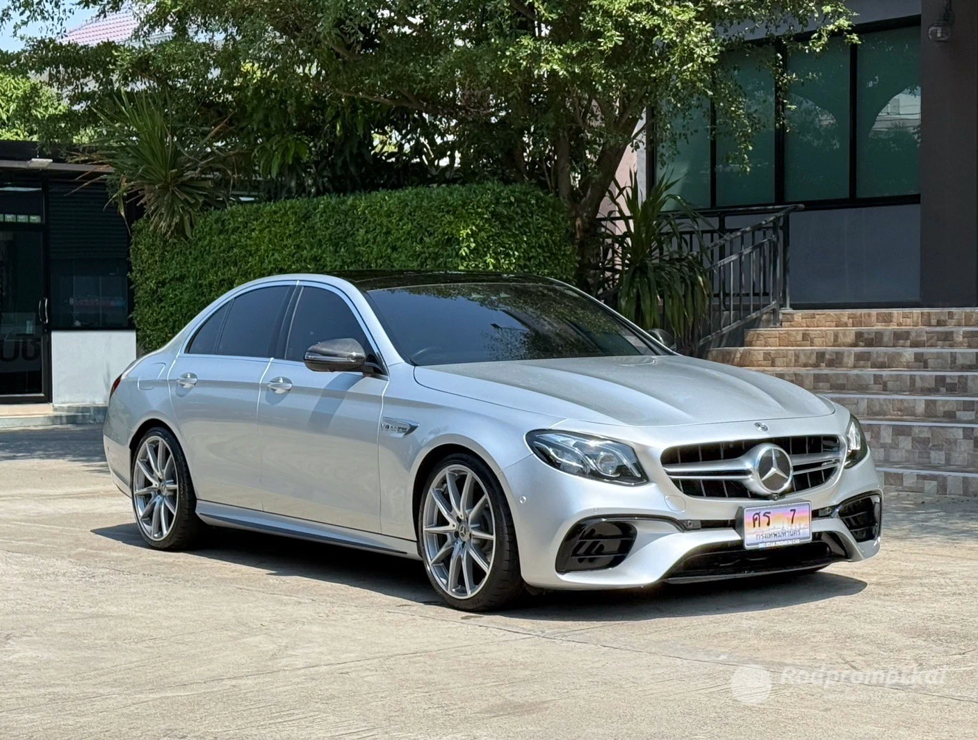 Mercedez-Benz