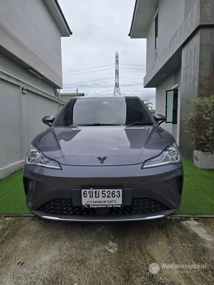 2025 Neta V