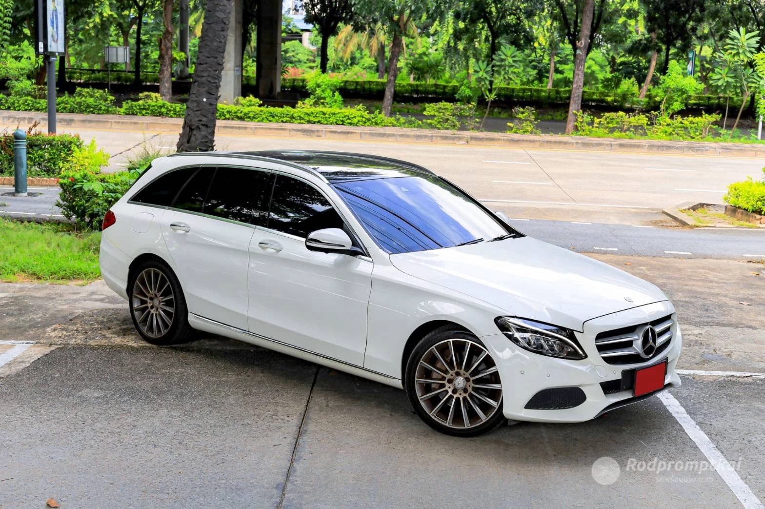 2017 Mercedez-Benz C-CLASS
