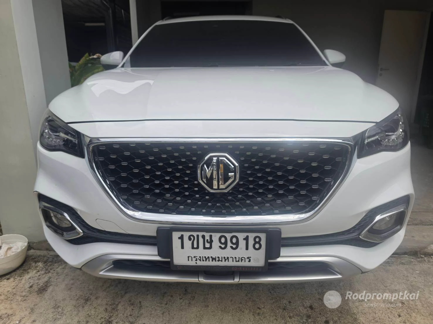 2021 MG HS