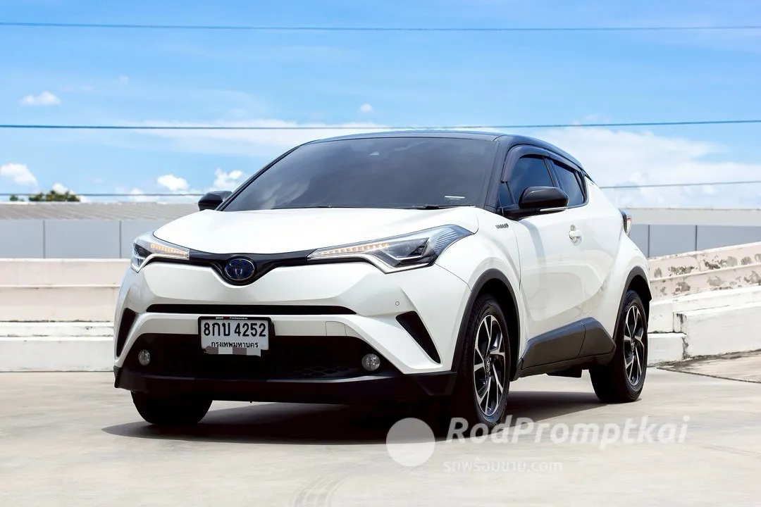 2019-toyota-chr-18-hybrid-bangkok-37845948