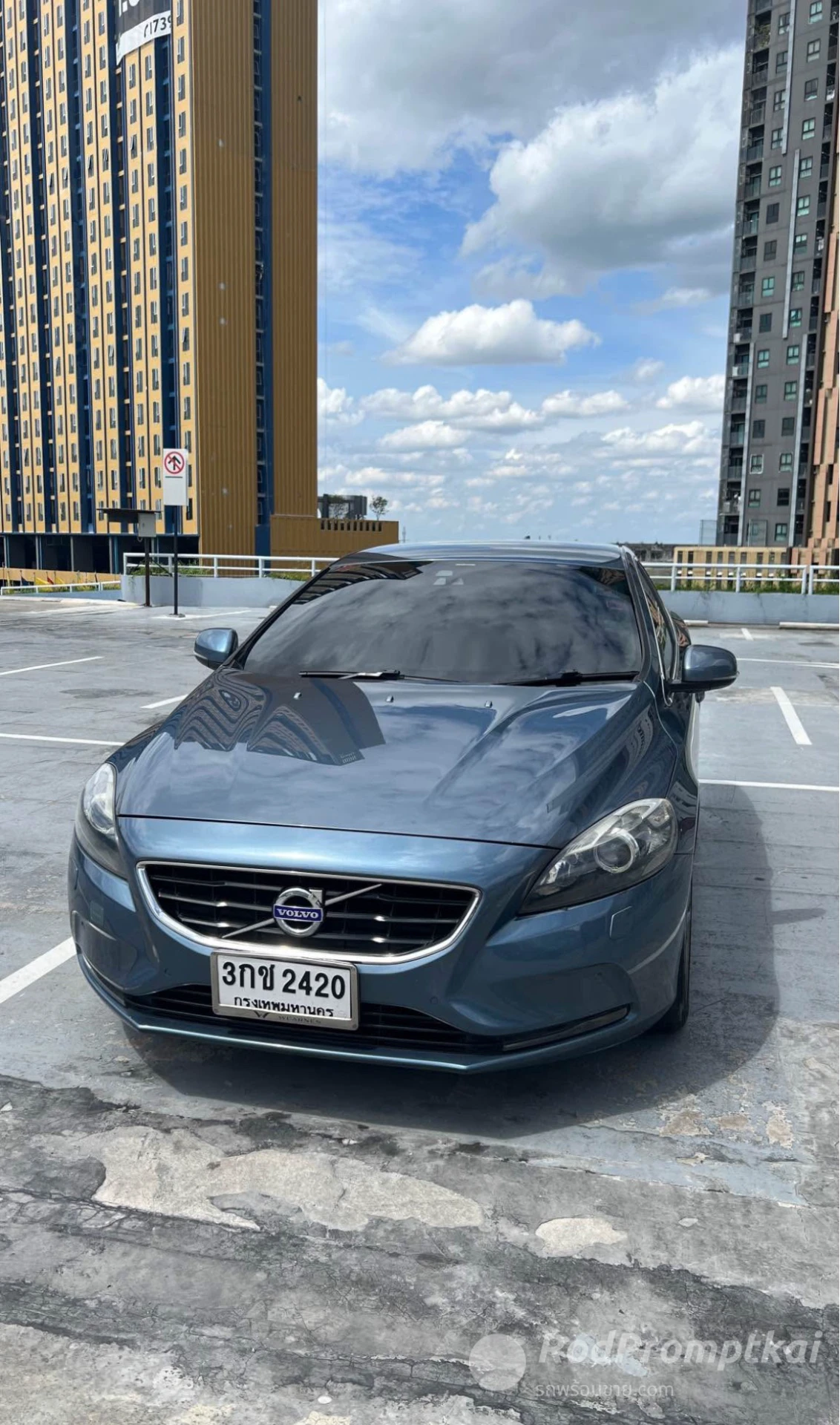 Volvo V40