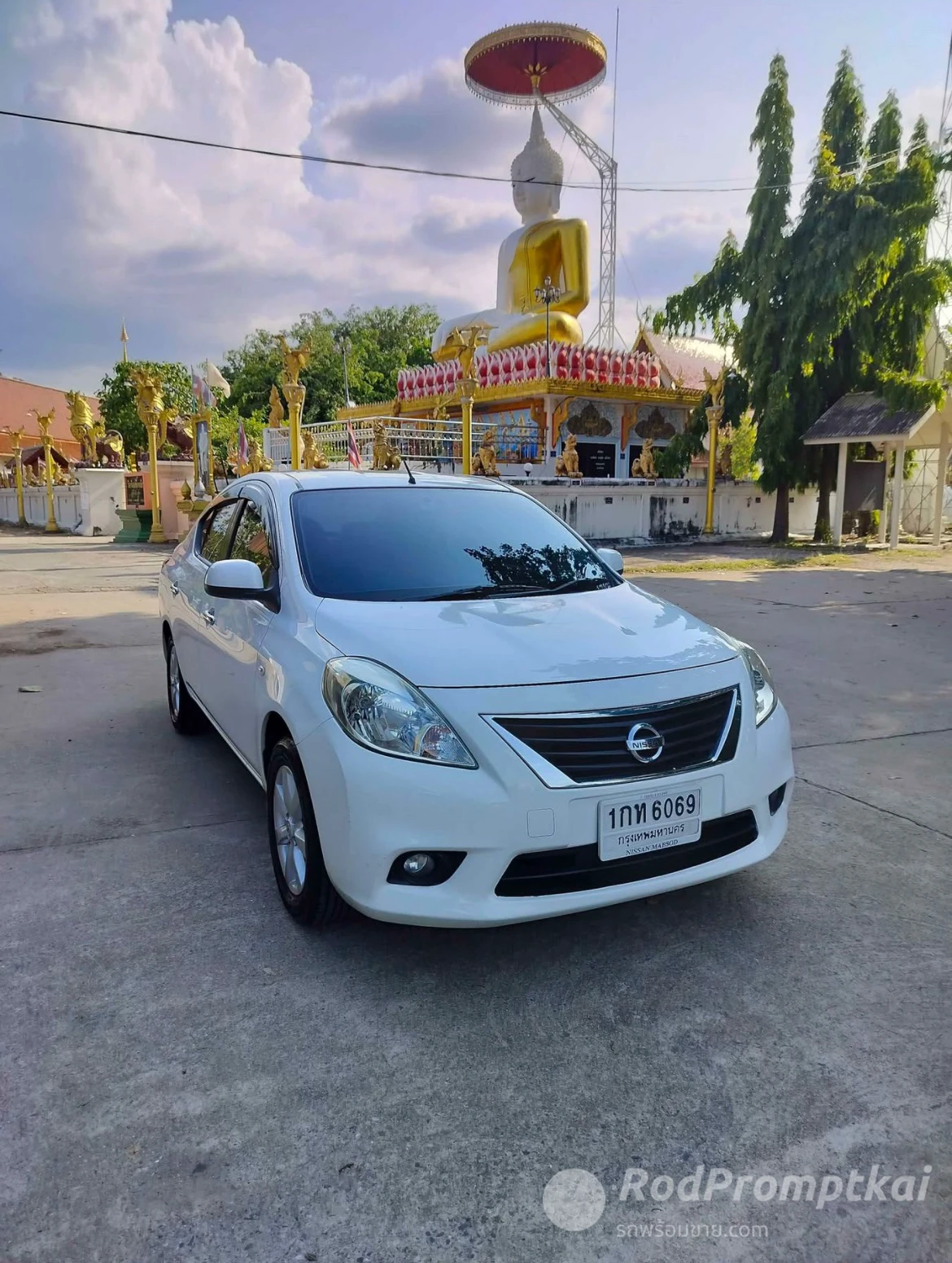 Nissan almera 2013 ตัวท็อบ เดิมๆทั้งคัน