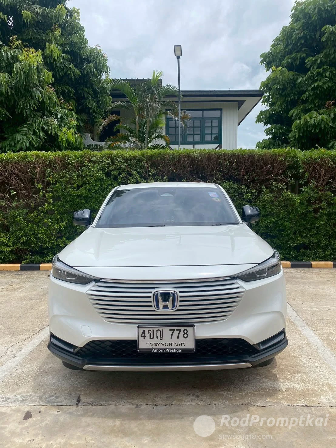 HONDA HR-V E-HEV 1.5 EL สีขาว รุ่นรองท็อบ