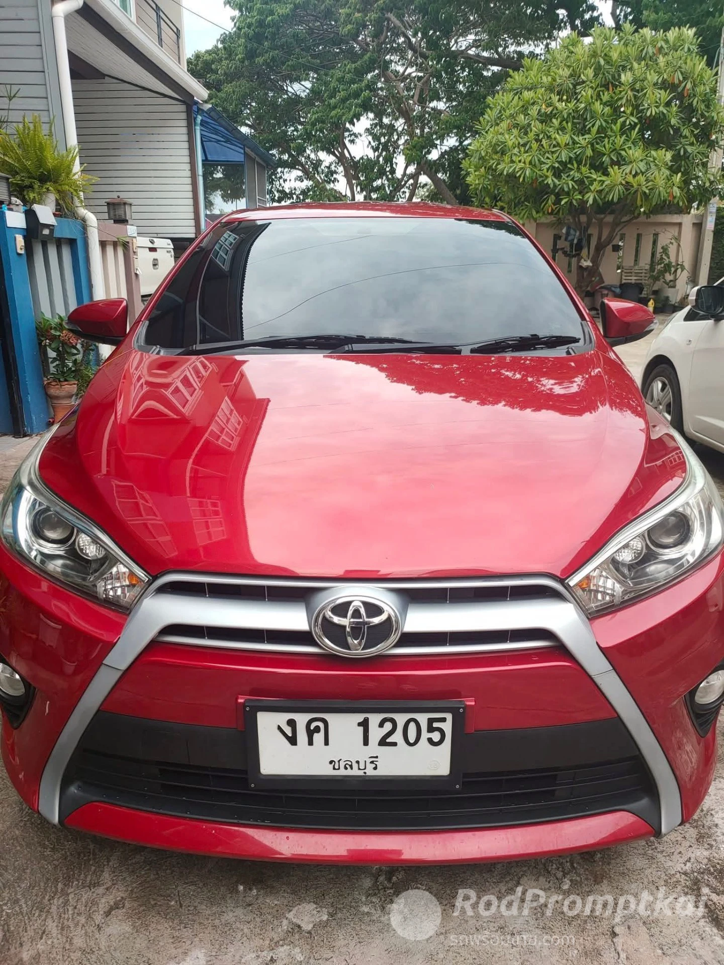 TOYOTA YARIS