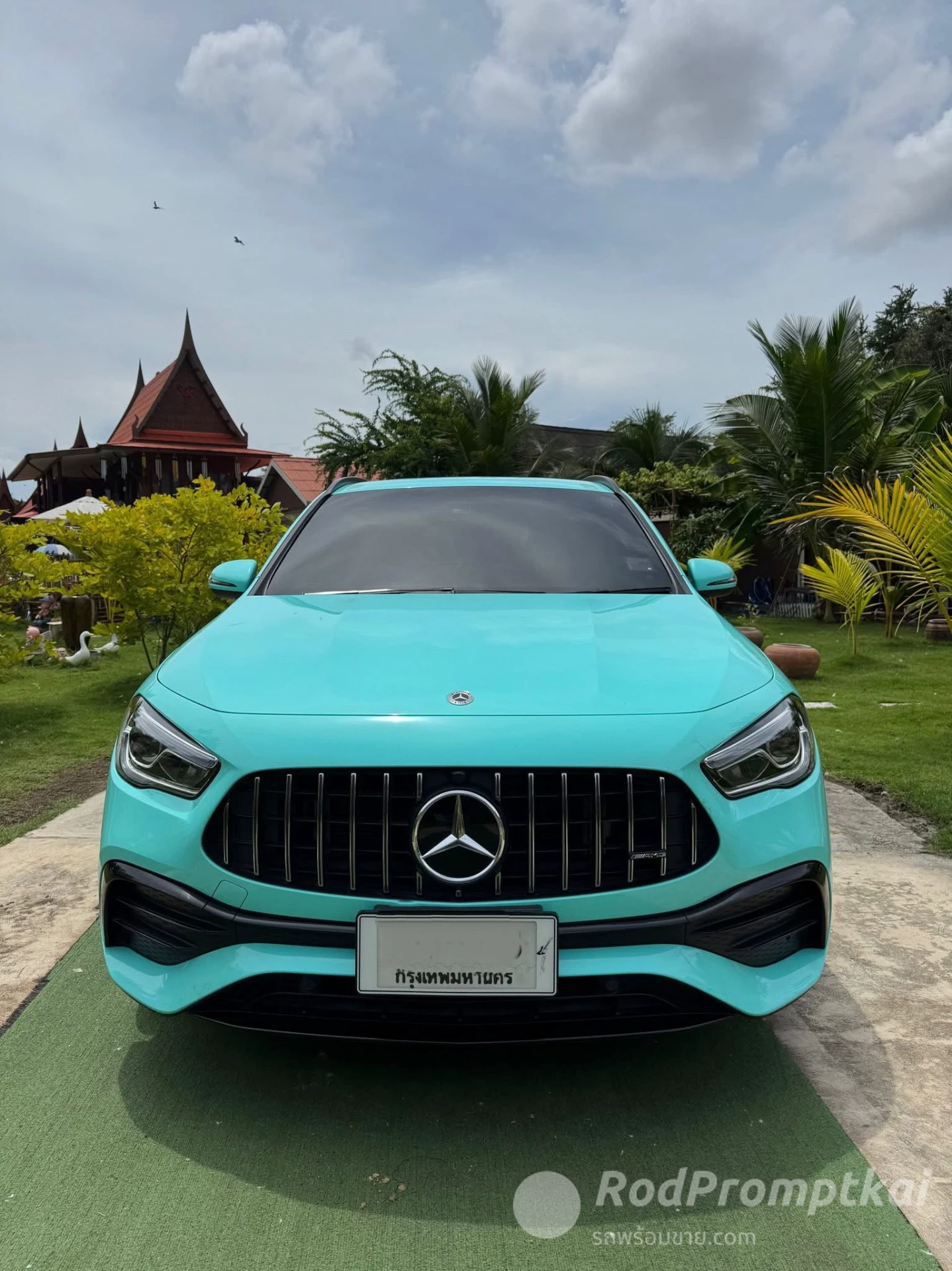 Mercedez-Benz GLA-CLASS