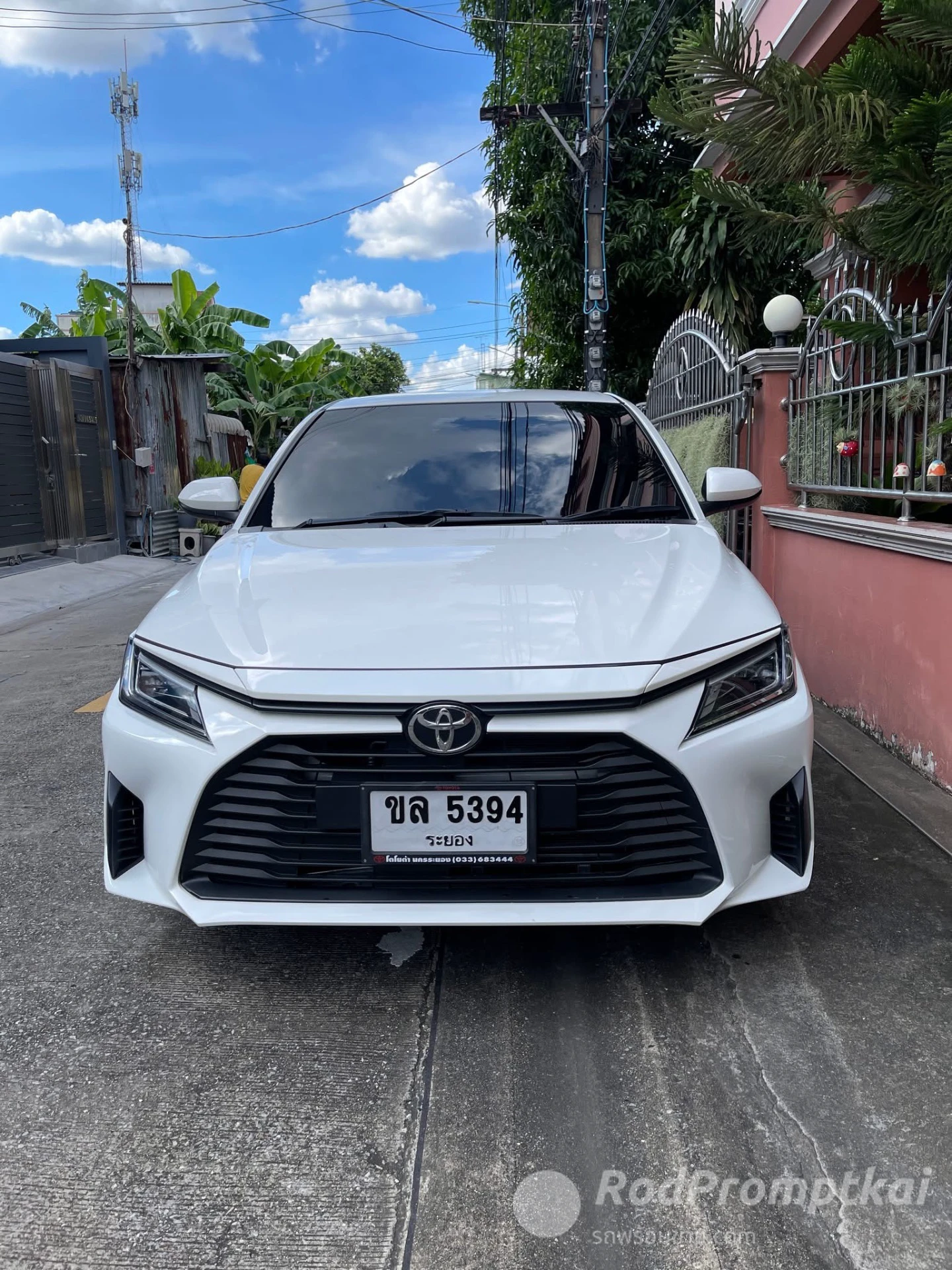 TOYOTA YARIS ATIV