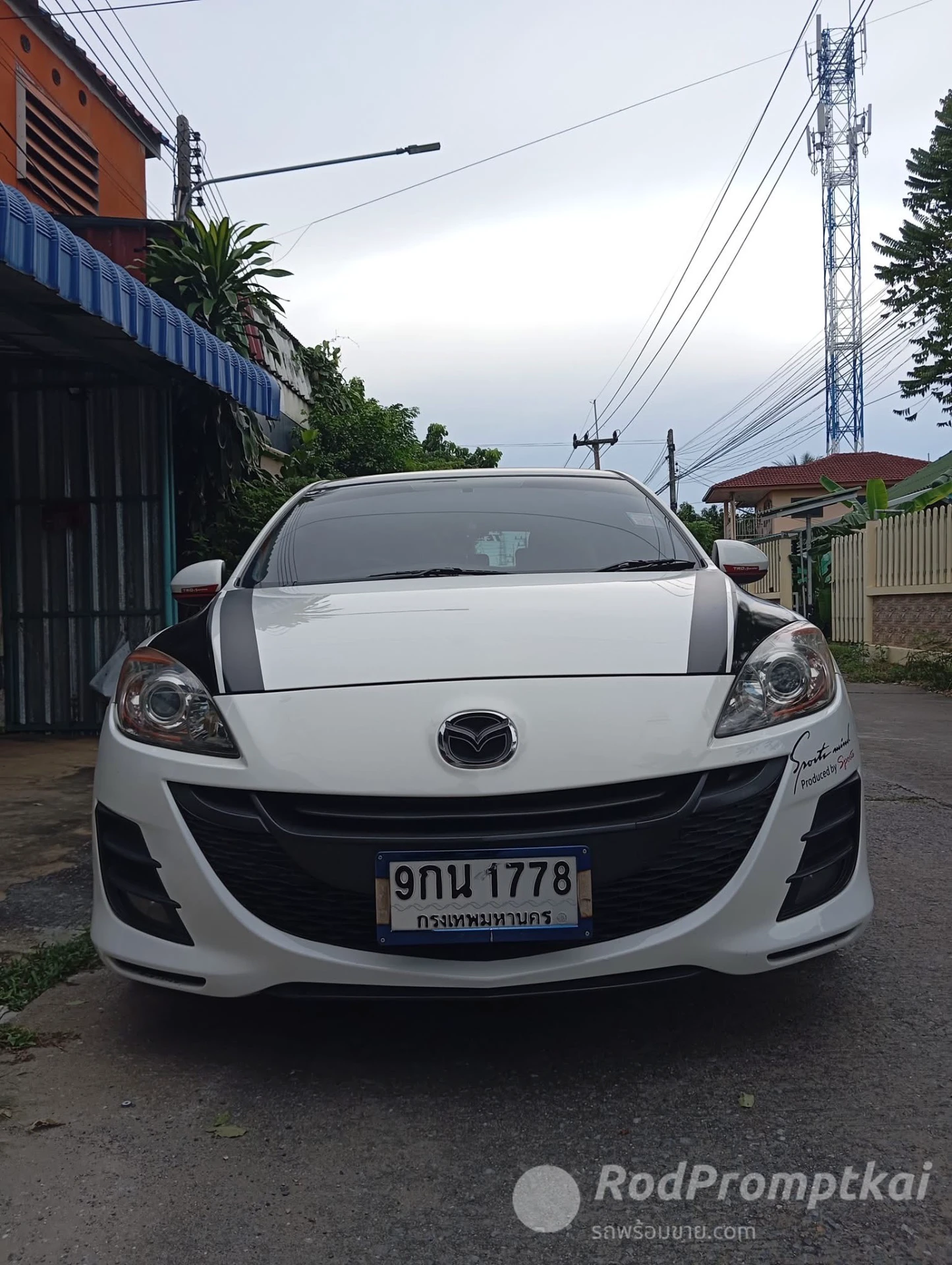 MAZDA 3