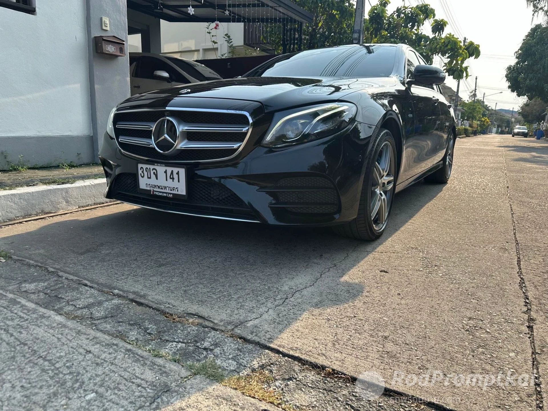 2018-mercedez-benz-e-class-w213-16-e350e-2-0-amg-dynamic-mercedez-benz-e-class-w213-16-e350e-2-0-amg-dynamic-at-2018-17601023100