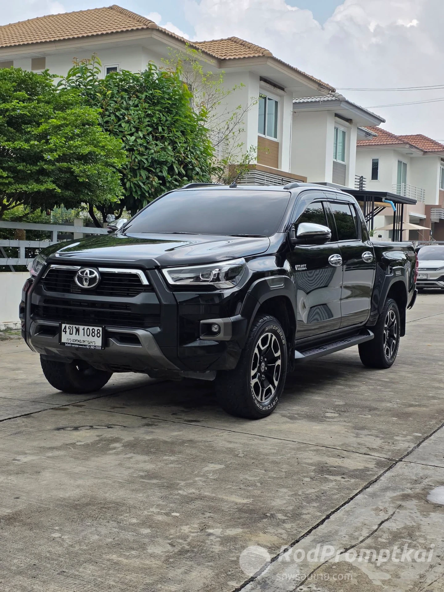 TOYOTA 2.4 PRERUNER MID ปี23