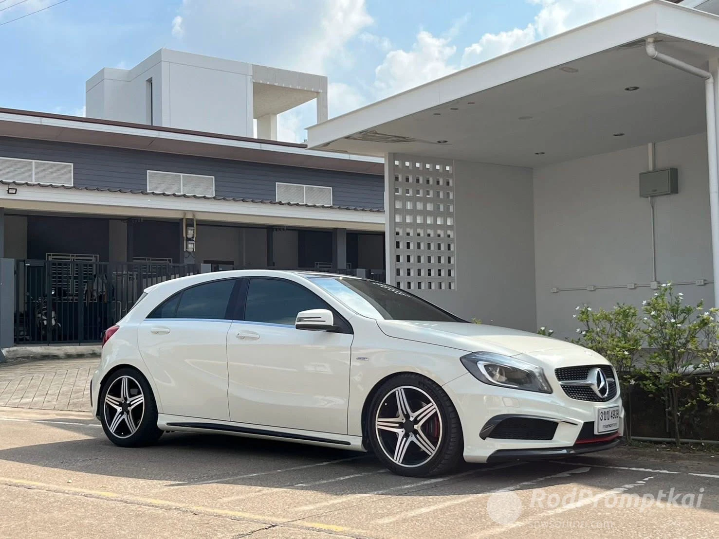 สนใจดูรถได้ที่ รังสิต เจ้าของขายเองค่ะ