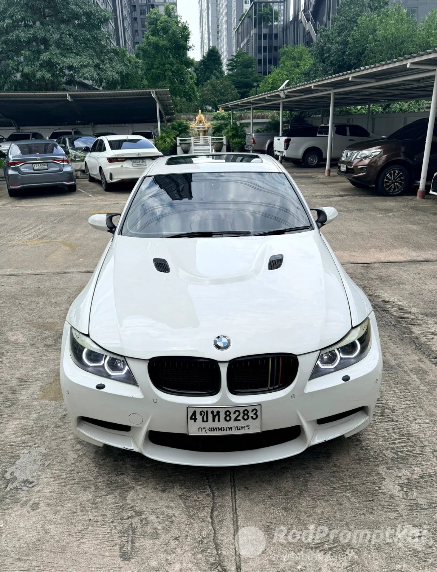 BMW e90 320ise Lci ปี2012
