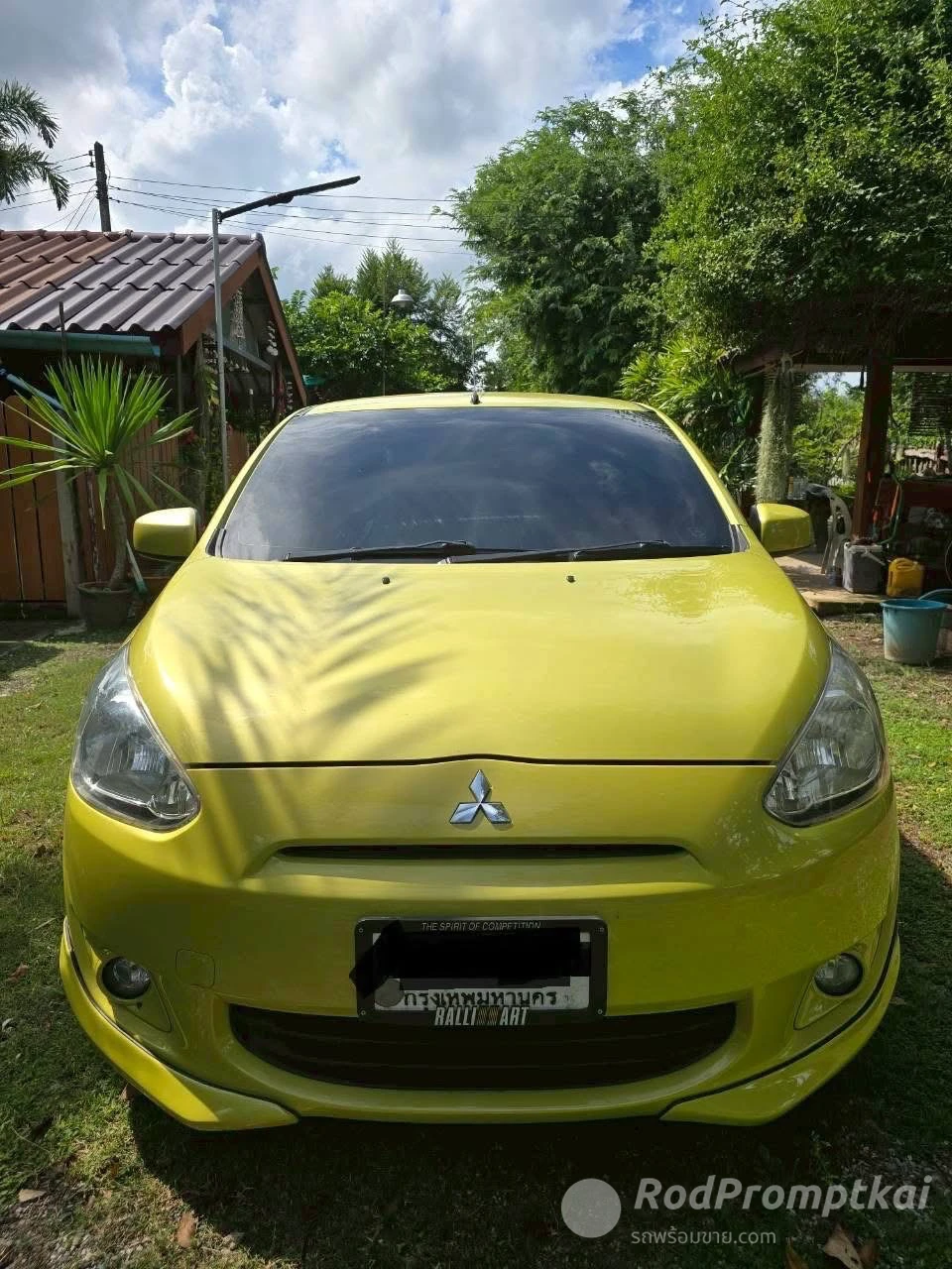 MITSUBISHI MIRAGE