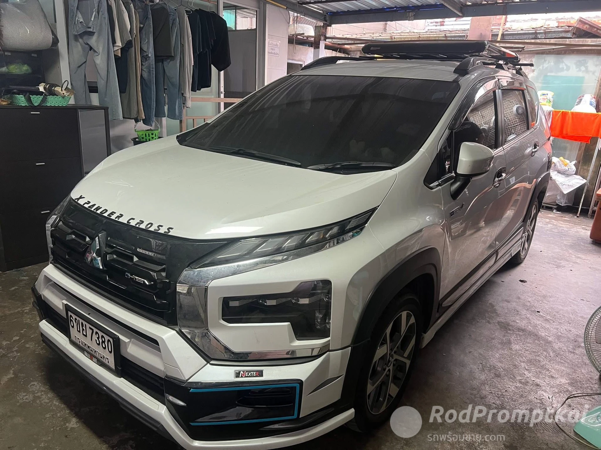 MITSUBISHI XPANDER