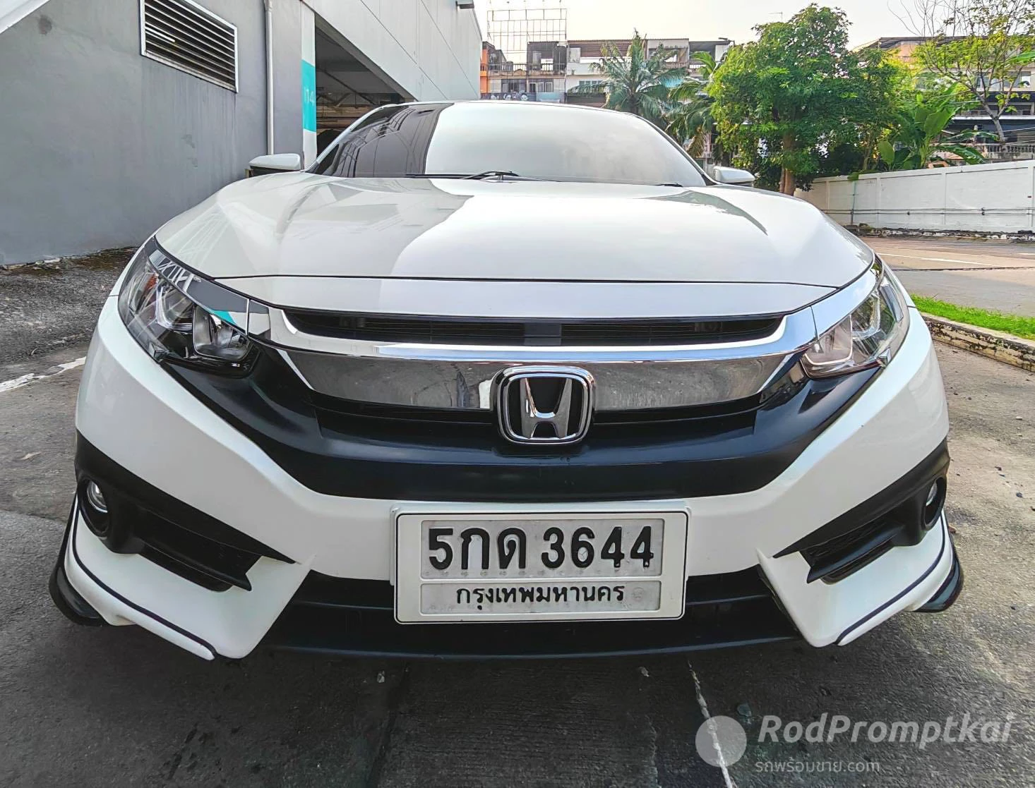 เจ้าของขายเองค่ะ รถมือเดียวป้ายแดง