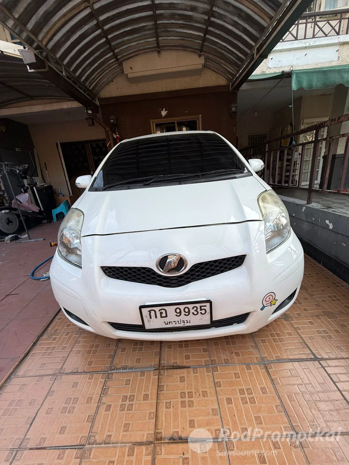 TOYOTA YARIS