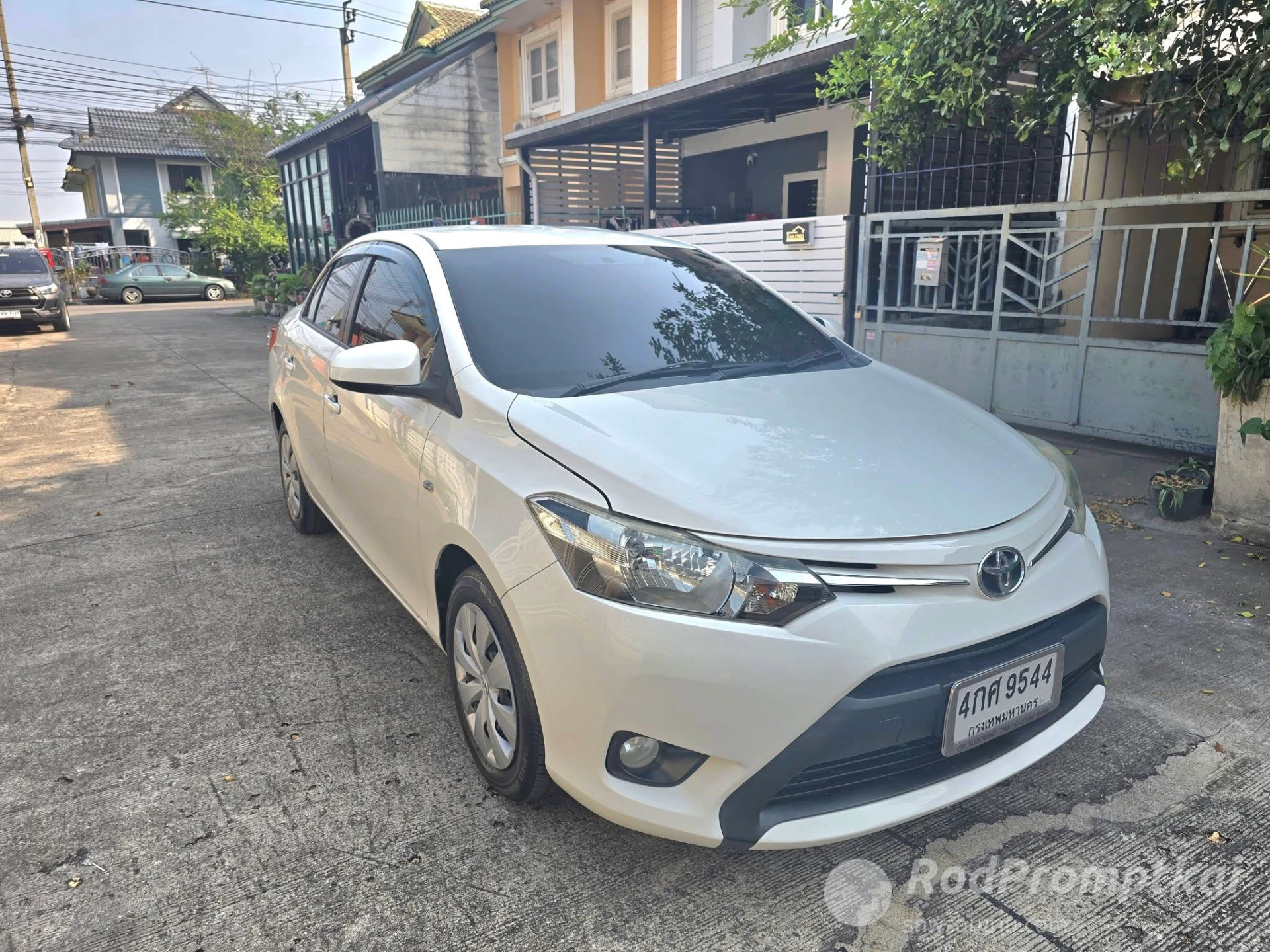 2014-toyota-vios-13-17-1-5-j-toyota-vios-13-17-1-5-j-at-2014-17707721510