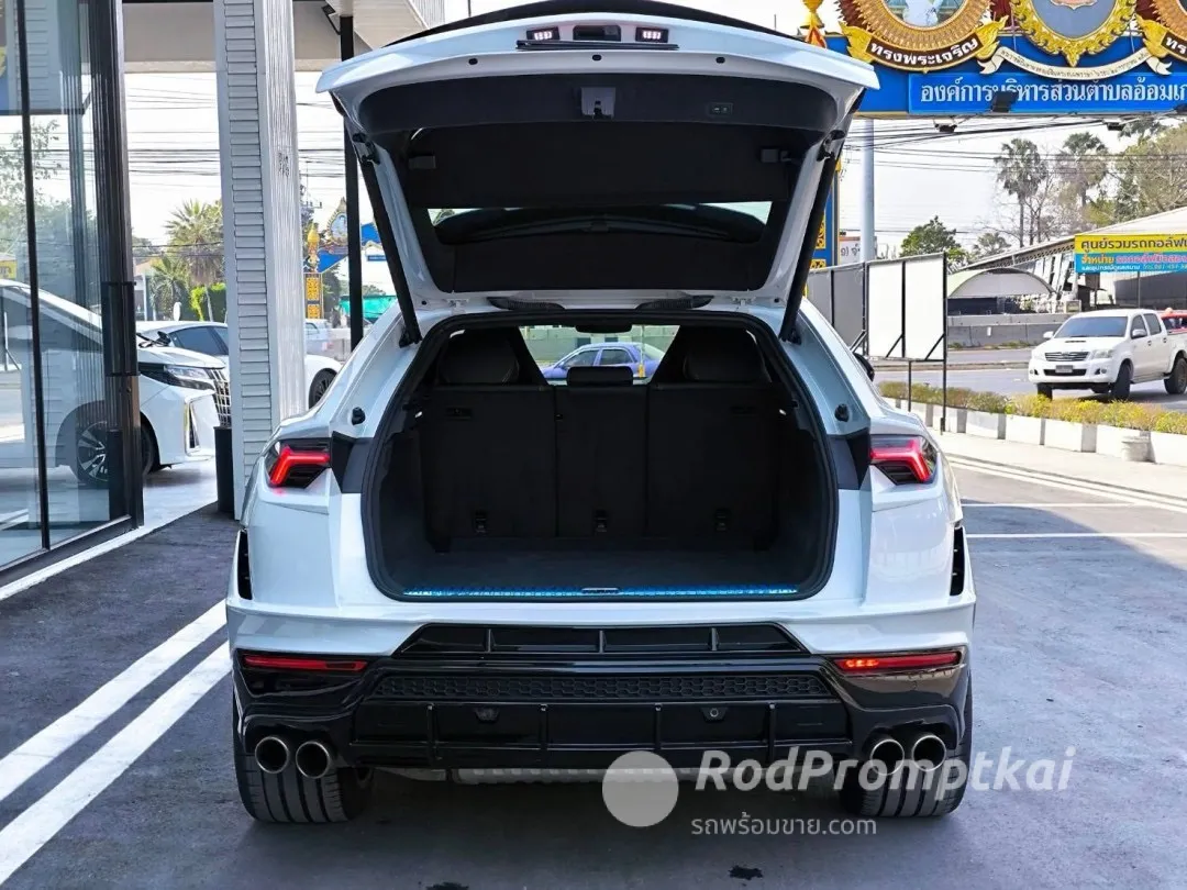 🔥 Super car SUV Rare Item​ White color, low mileage 9,XXX KM-external