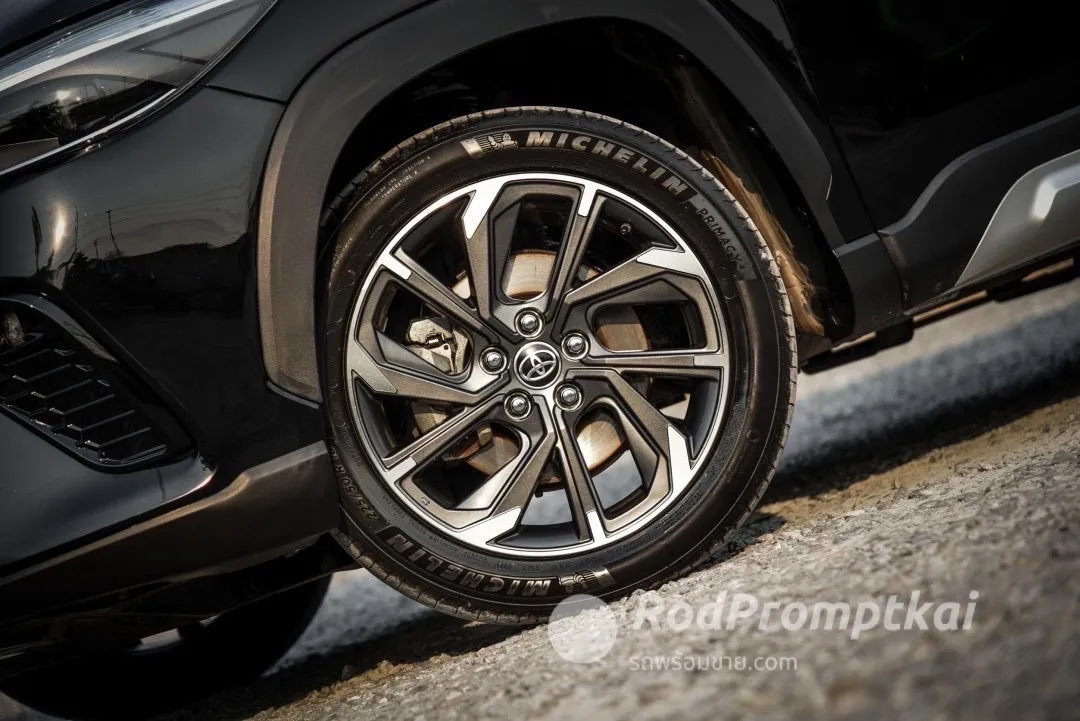 🔥เข้าใหม่ TOP สุดๆ SUV ตัว Hybrid มาพ้อมชุดแต่งที่สุดของโตโยต้า GR-Sport กับ Compact SUV Toyota corolla cross-external