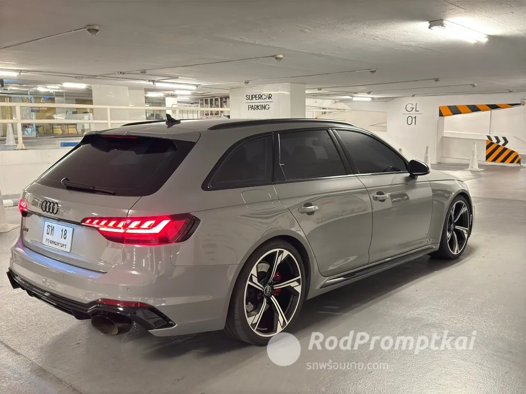 เจ้าของขายเอง  Sale AUDI RS 4 Complitition V6 ปี22  รถออก audi thialand warrants เหลือเต็มๆ ใข้งาน 18000 kilo stage 1 ruining แต่งนิดหน่อย พร้อมหล่อ-external