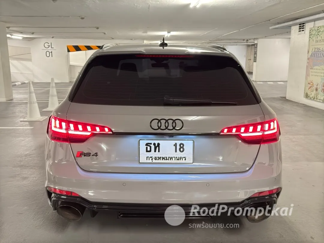 เจ้าของขายเอง  Sale AUDI RS 4 Complitition V6 ปี22  รถออก audi thialand warrants เหลือเต็มๆ ใข้งาน 18000 kilo stage 1 ruining แต่งนิดหน่อย พร้อมหล่อ-external