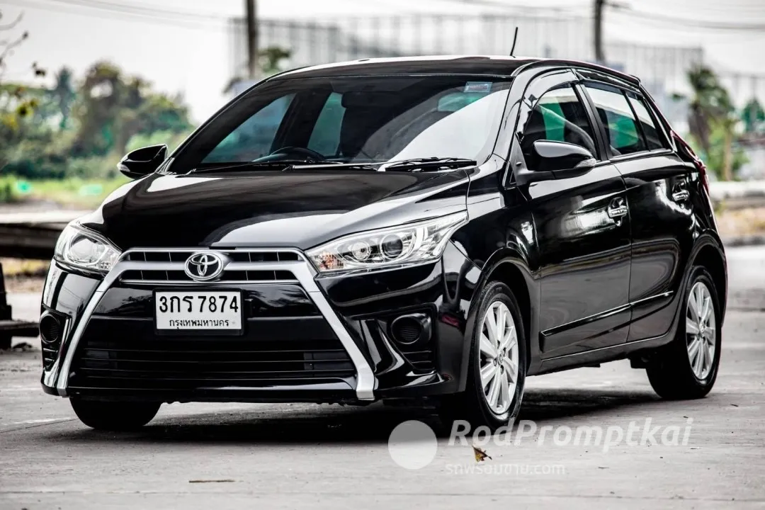 2014-toyota-yaris-12-g-bangkok-02180101