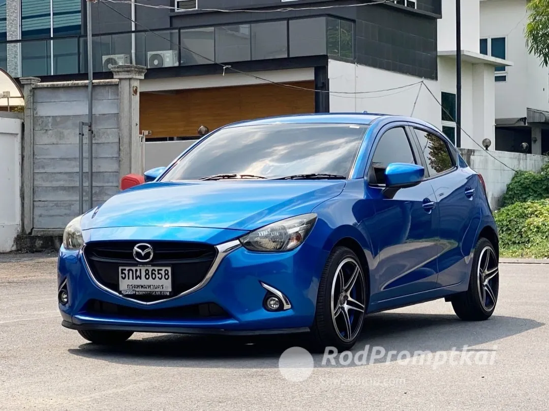 2015-mazda-2-13-standard-bangkok-mazda2-13-standard-hatchback-2015-129xxx-km-78269420