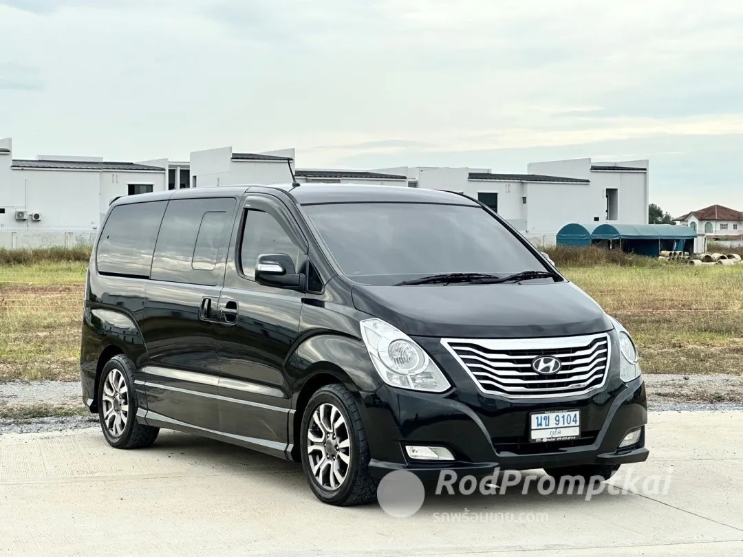 2015-hyundai-h-1-25-deluxe-phuket-96827638