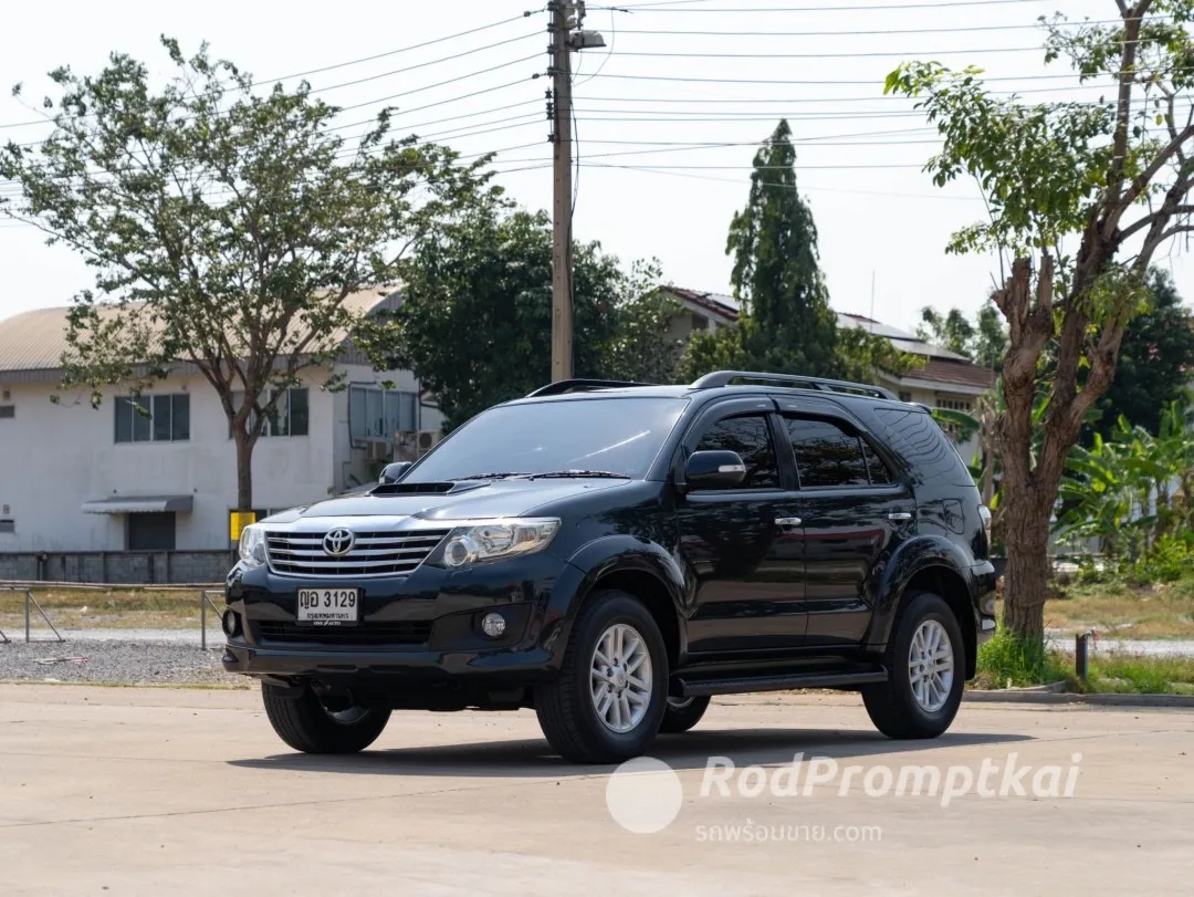 2011-toyota-fortuner-30-v-bangkok-3-30000-128-05803795