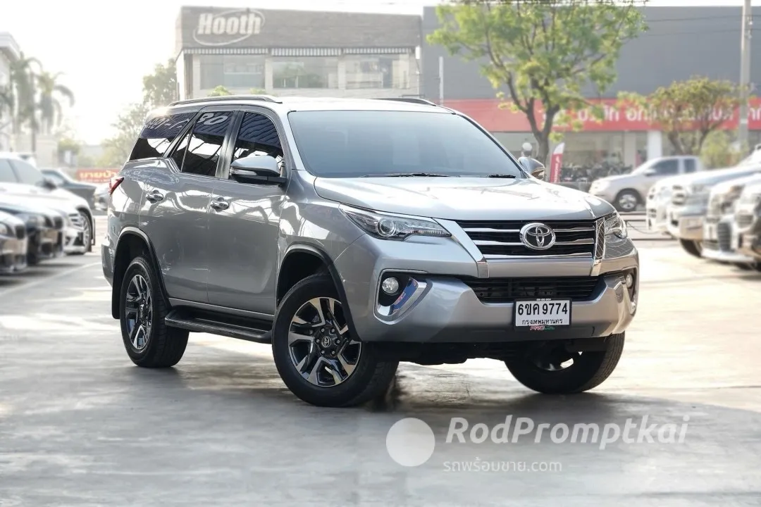 2016-toyota-fortuner-28-v-4wd-bangkok-55921147