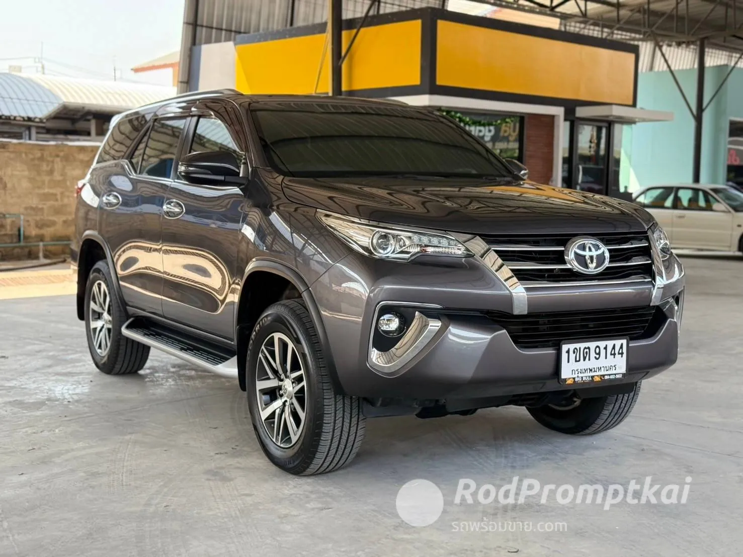 2018-toyota-fortuner-24-v-bangkok-91290450