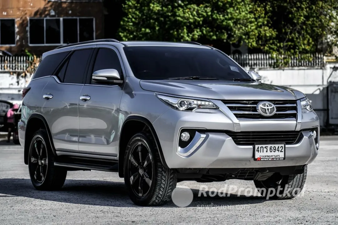 2016-toyota-fortuner-24-v-bangkok-suv7-47464928
