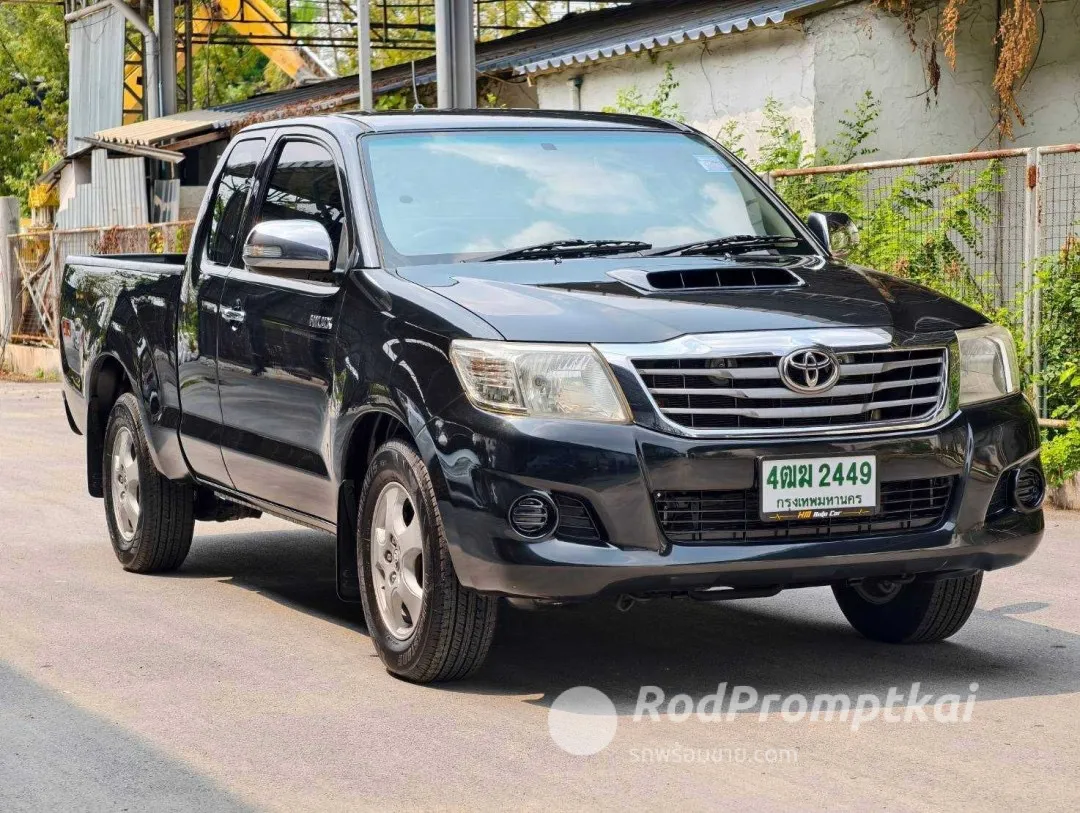 2012-toyota-hilux-vigo-30-prerunner-g-bangkok-51165743