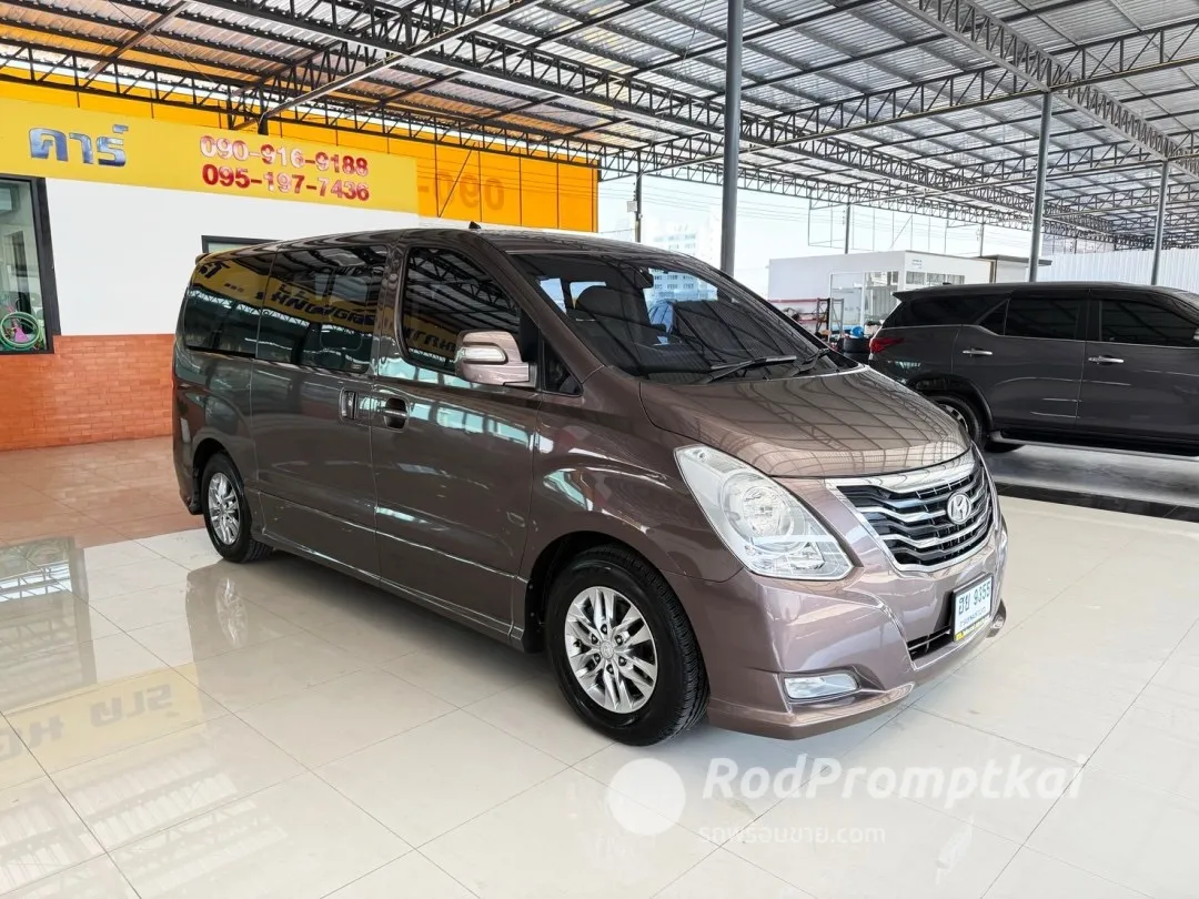 2014-hyundai-h-1-25-deluxe-bangkok-deluxe-73124948