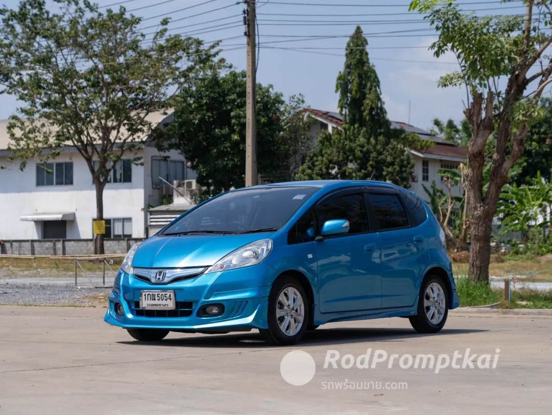 2012-honda-jazz-13-hybrid-bangkok-79992854