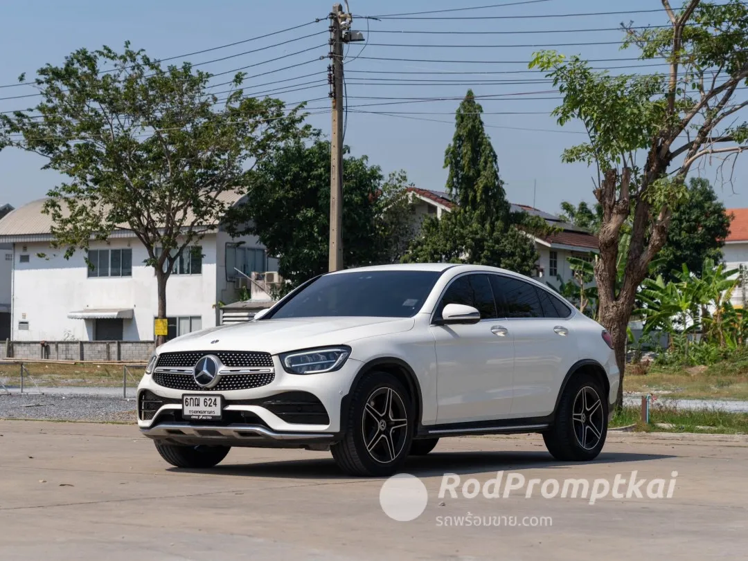 2019-mercedez-benz-glc-class-220d-20-4matic-amg-dynamic-4wd-bangkok-3-30000-km-81529822