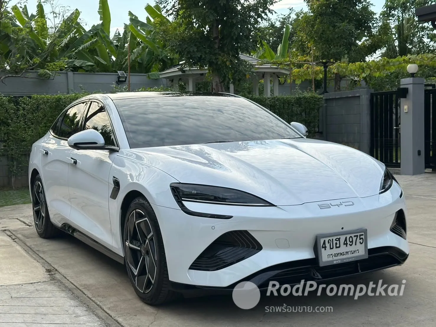 2023-byd-seal-performance-awd-825-kwh-l-range-580-km-bangkok-byd-seal-awd-performance-38s-2023-top-52144476