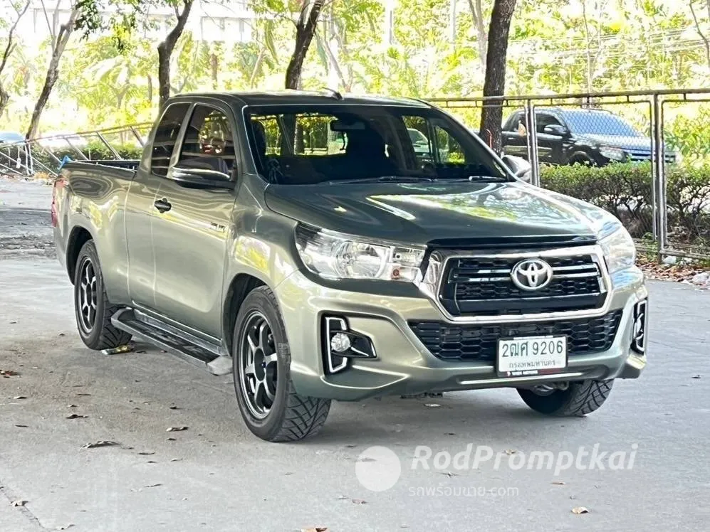 2019-toyota-hilux-revo-24-entry-z-edition-smart-cab-bangkok-07995844