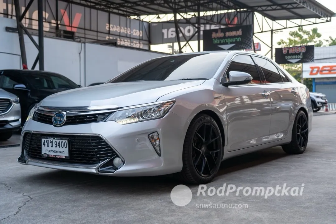 2015-toyota-camry-25-hybrid-navi-bangkok-toyota-camry-4dr-25navigator-76395432