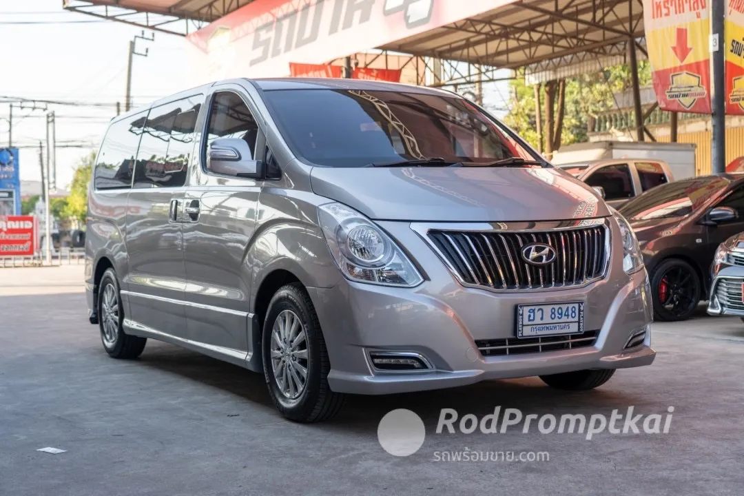 2016-hyundai-h-1-25-deluxe-bangkok-hyundai-h1-2016-77108696