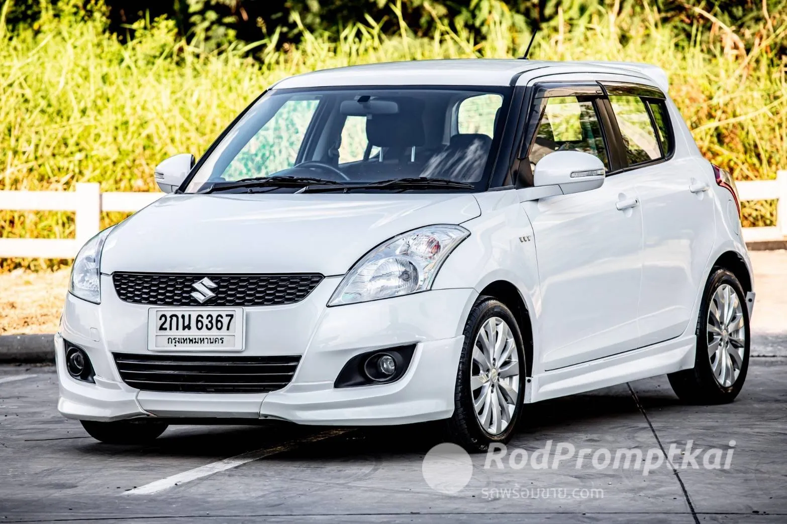 2013-suzuki-swift-12-glx-bangkok-05525854