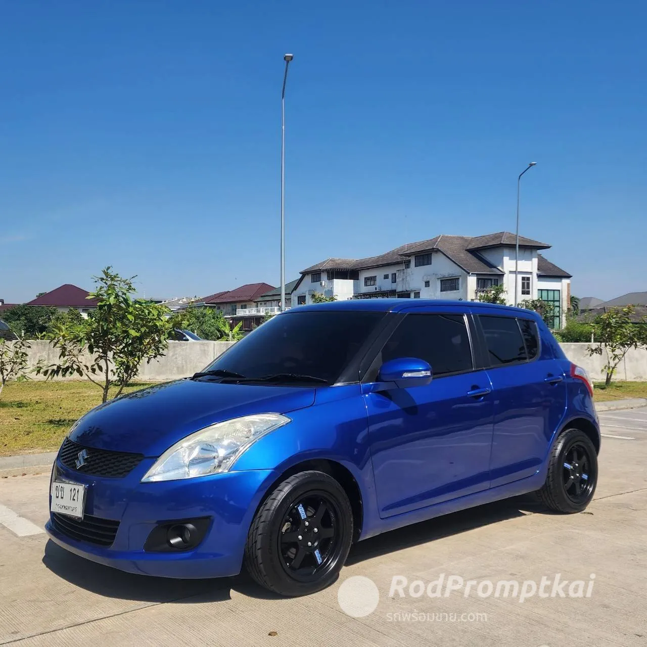 2012-suzuki-swift-12-glx-bangkok-05725814