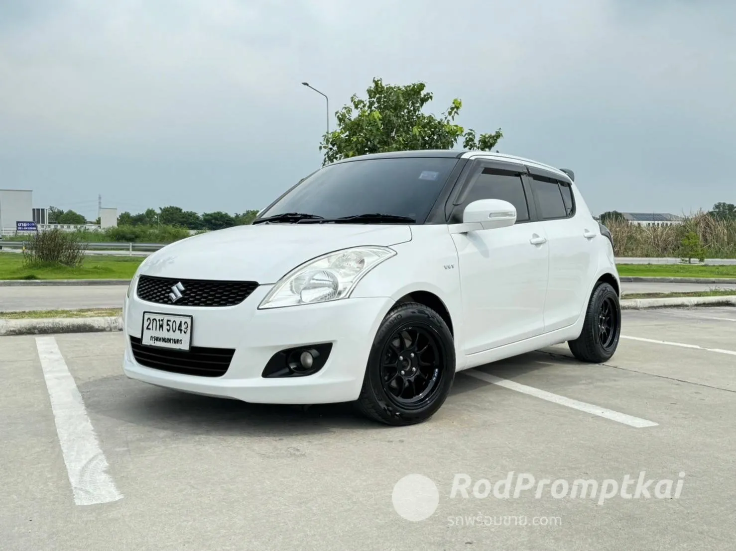 2014-suzuki-swift-12-glx-bangkok-08751997