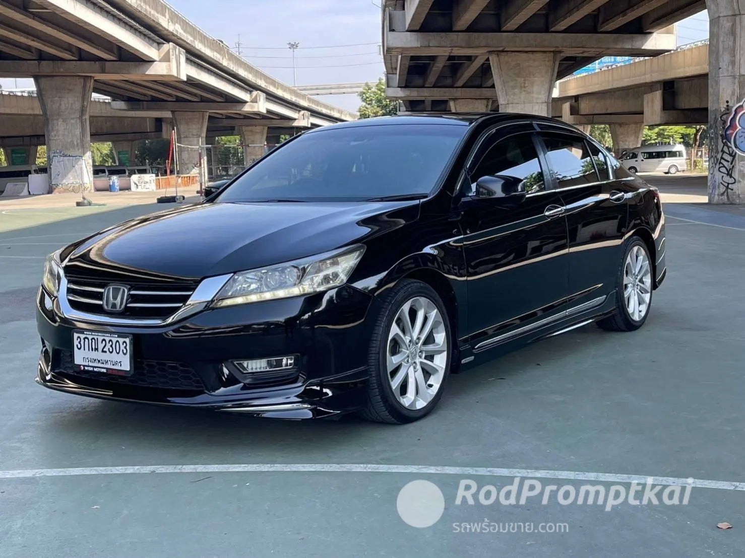 2014-honda-accord-24-tech-bangkok-11617593