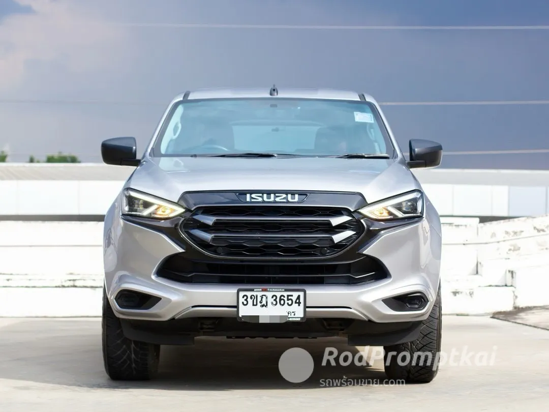 2022-isuzu-mu-x-19-active-bangkok-7-privilege-of-the-leader-98666673